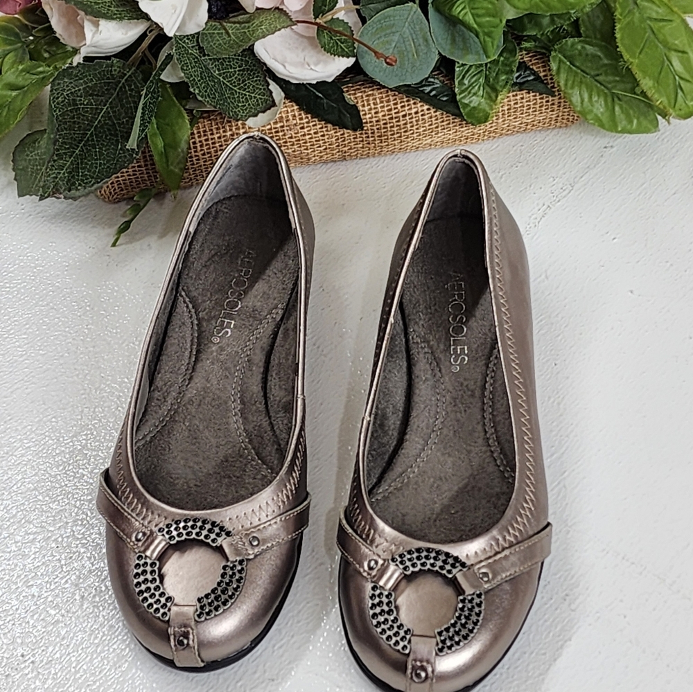 AEROSOLES Metallic Gray Ballet Flats